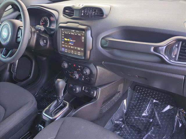 Used 2022 Jeep Renegade Altitude image 22