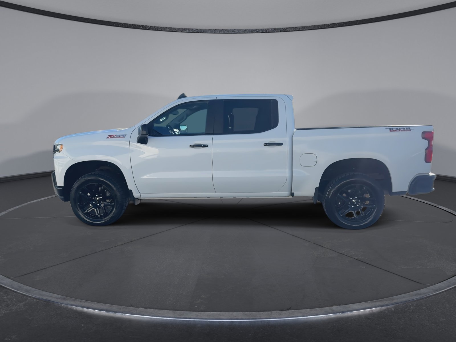 Used 2022 Chevrolet Silverado 1500 LT Trail Boss w/ Convenience Package II AWD/4WD image 4