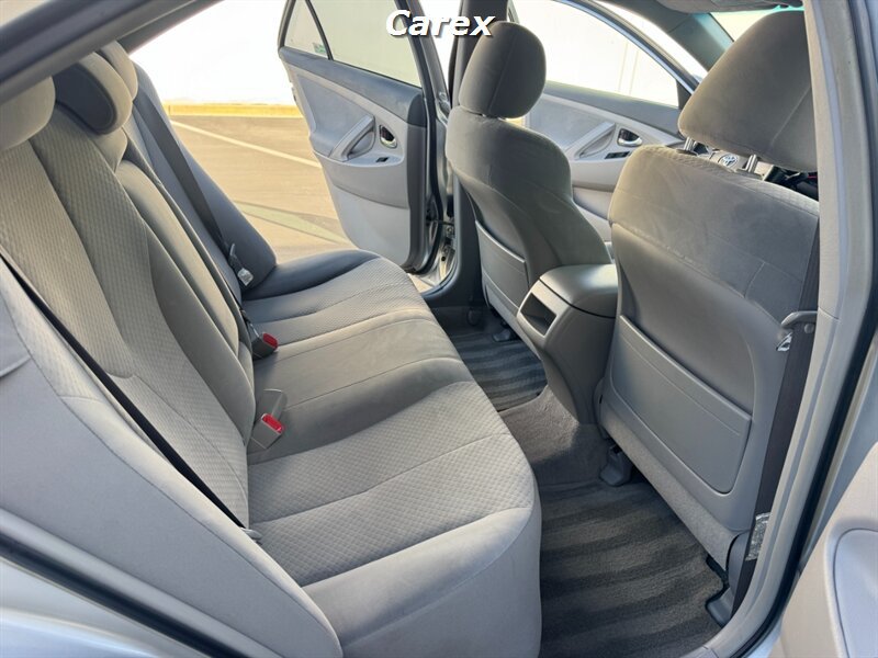 Used 2009 Toyota Camry LE FWD image 16