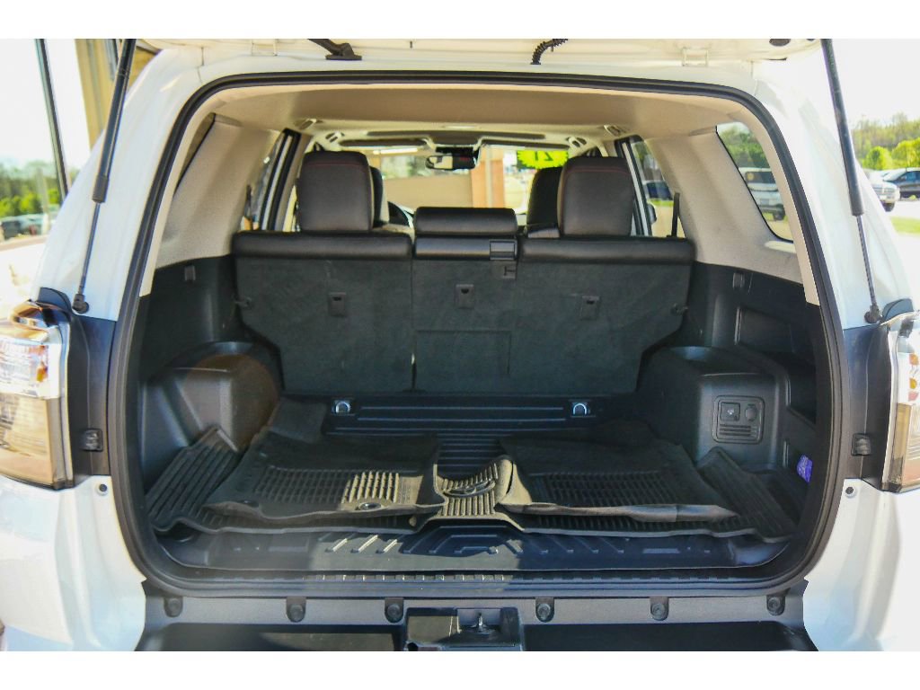 Used 2021 Toyota 4Runner TRD Off-Road Premium w/ Moonroof Package AWD/4WD image 28