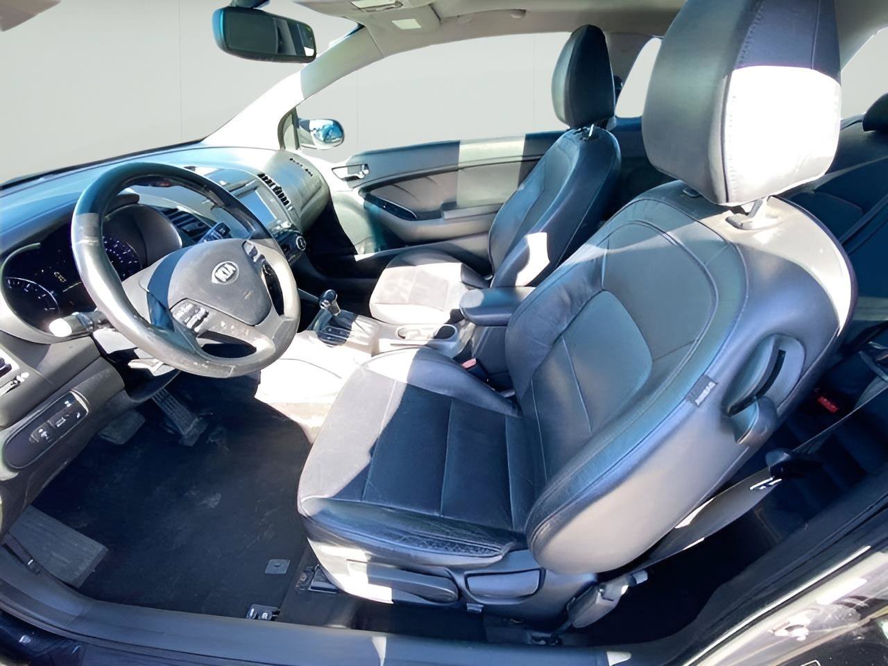 Used 2015 Kia Forte Koup EX w/ EX Premium Package FWD image 16
