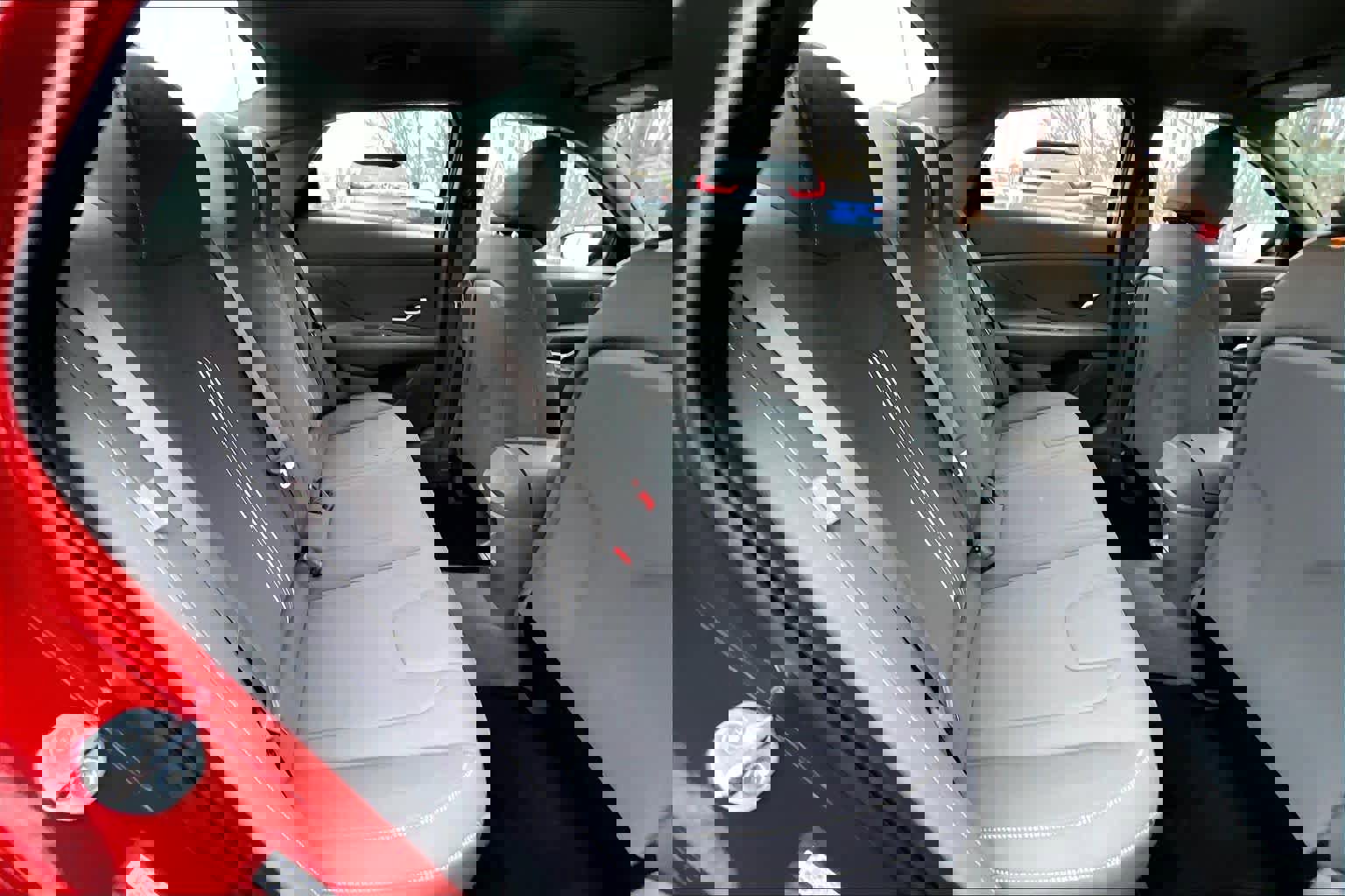 Used 2024 Hyundai Elantra Blue image 18