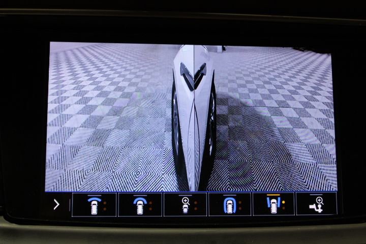 Used 2020 Buick Enclave Avenir w/ Avenir Technology Package image 59