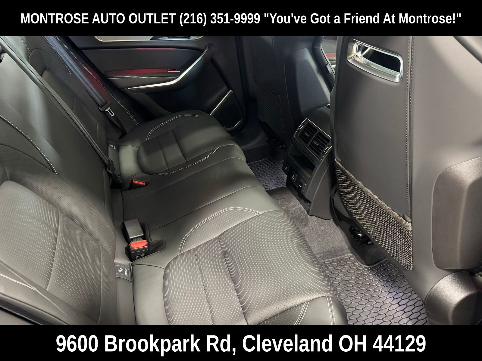 Used 2024 Jaguar F-PACE R-Dynamic S image 46