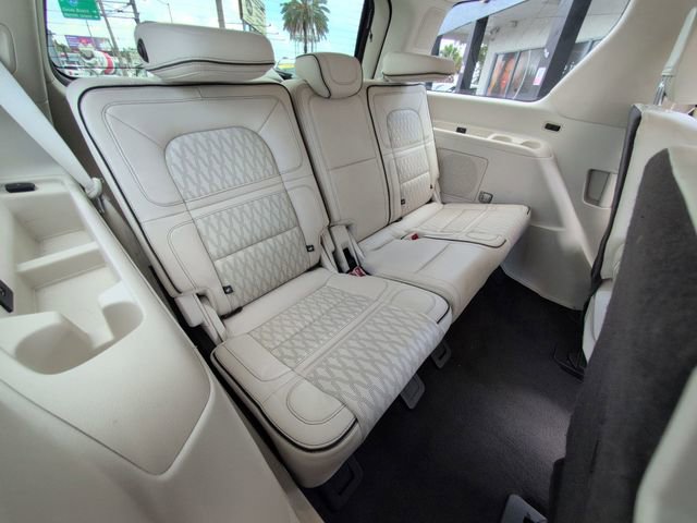 Used 2018 Lincoln Navigator Black Label w/ Cargo Package AWD/4WD image 25