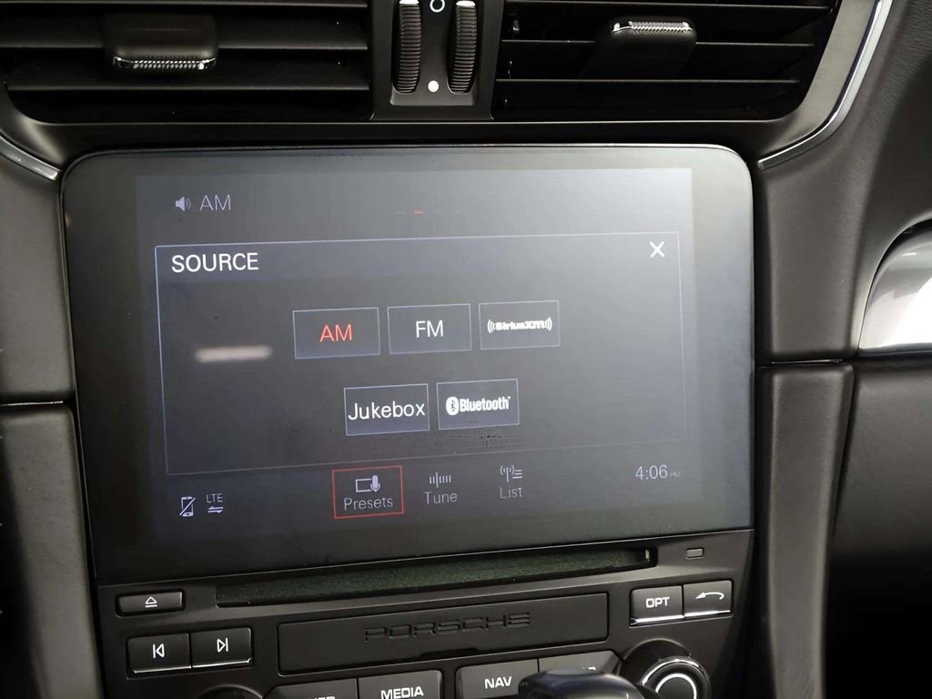 Used 2019 Porsche 911 Carrera S image 18