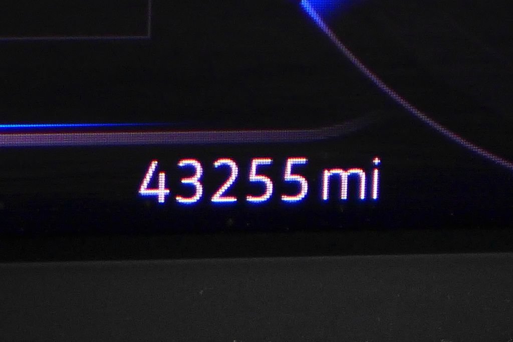 Used 2023 Volkswagen Atlas SE AWD/4WD image 32
