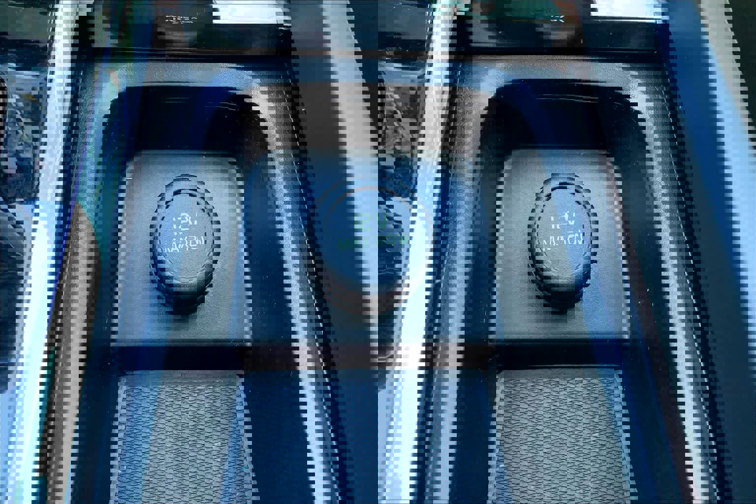 Used 2023 Volvo S60 B5 Plus AWD/4WD image 35