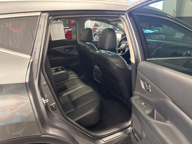 Certified 2020 Nissan Murano SL w/ Moonroof Package AWD/4WD image 16