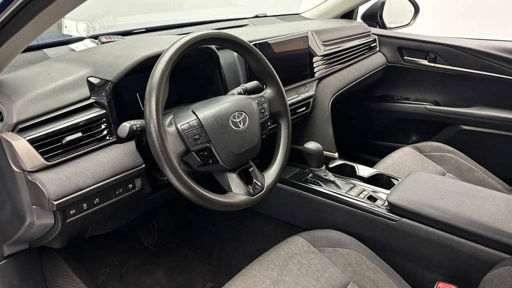 Used 2025 Toyota Camry LE FWD image 14