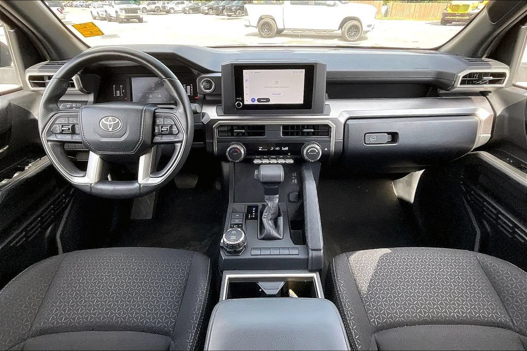 Used 2025 Toyota 4Runner SR5 AWD/4WD image 5