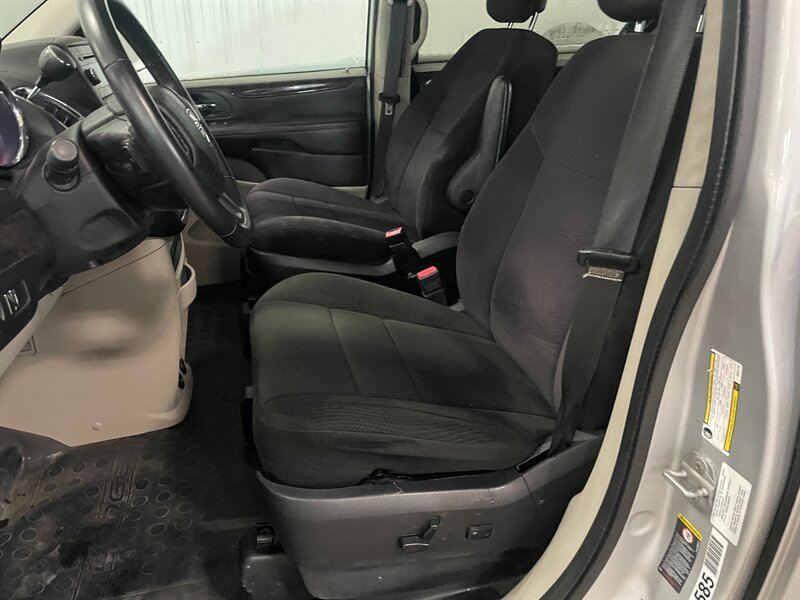 Used 2011 Dodge Grand Caravan FWD image 14