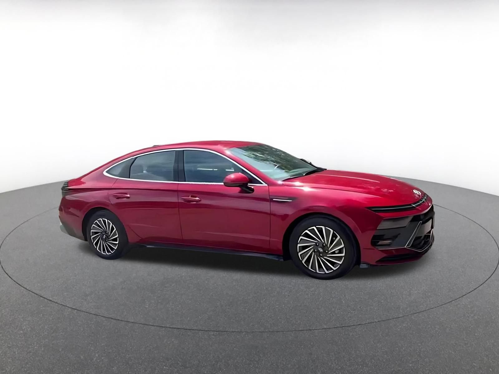 Used 2025 Hyundai Sonata SEL FWD image 2