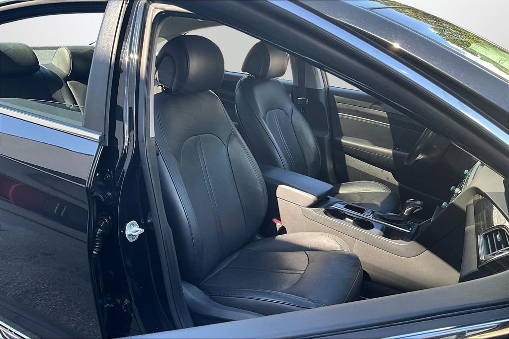 Used 2016 Hyundai Sonata Limited w/ Cargo Package image 29