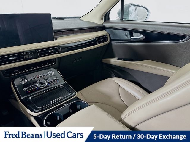 Used 2022 Lincoln Nautilus Reserve image 26
