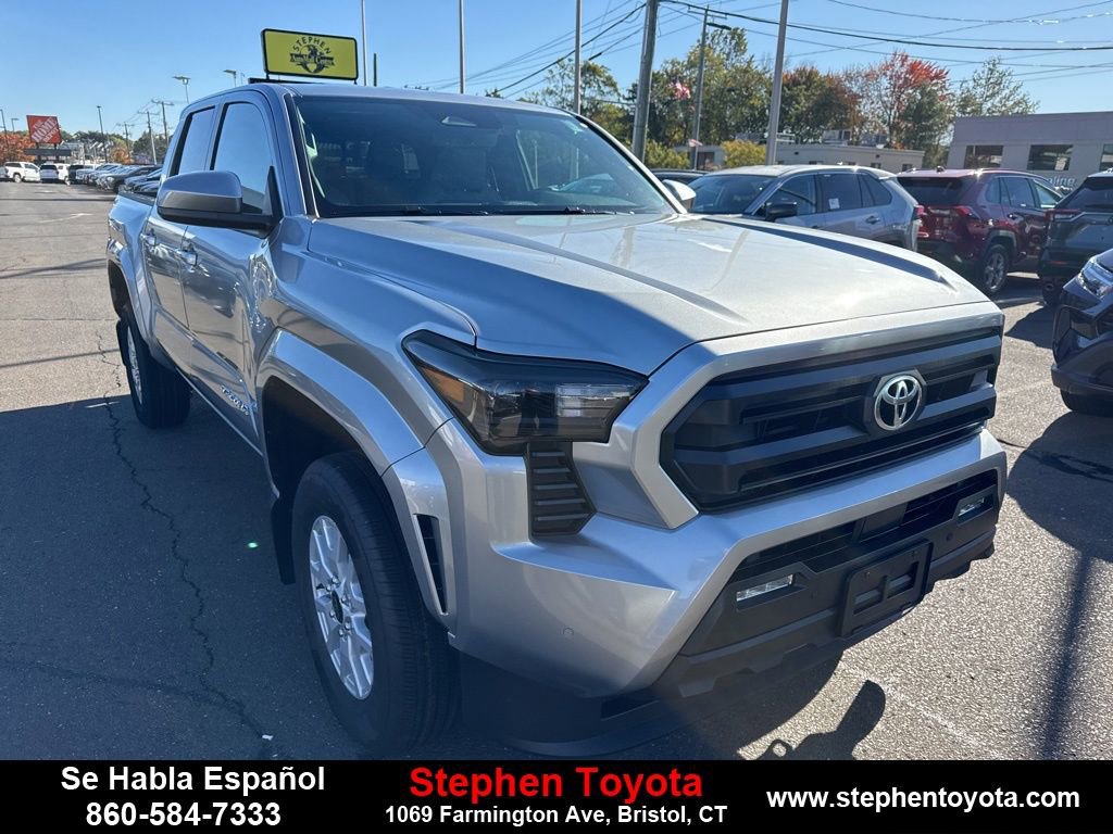 New 2025 Toyota Tacoma SR5