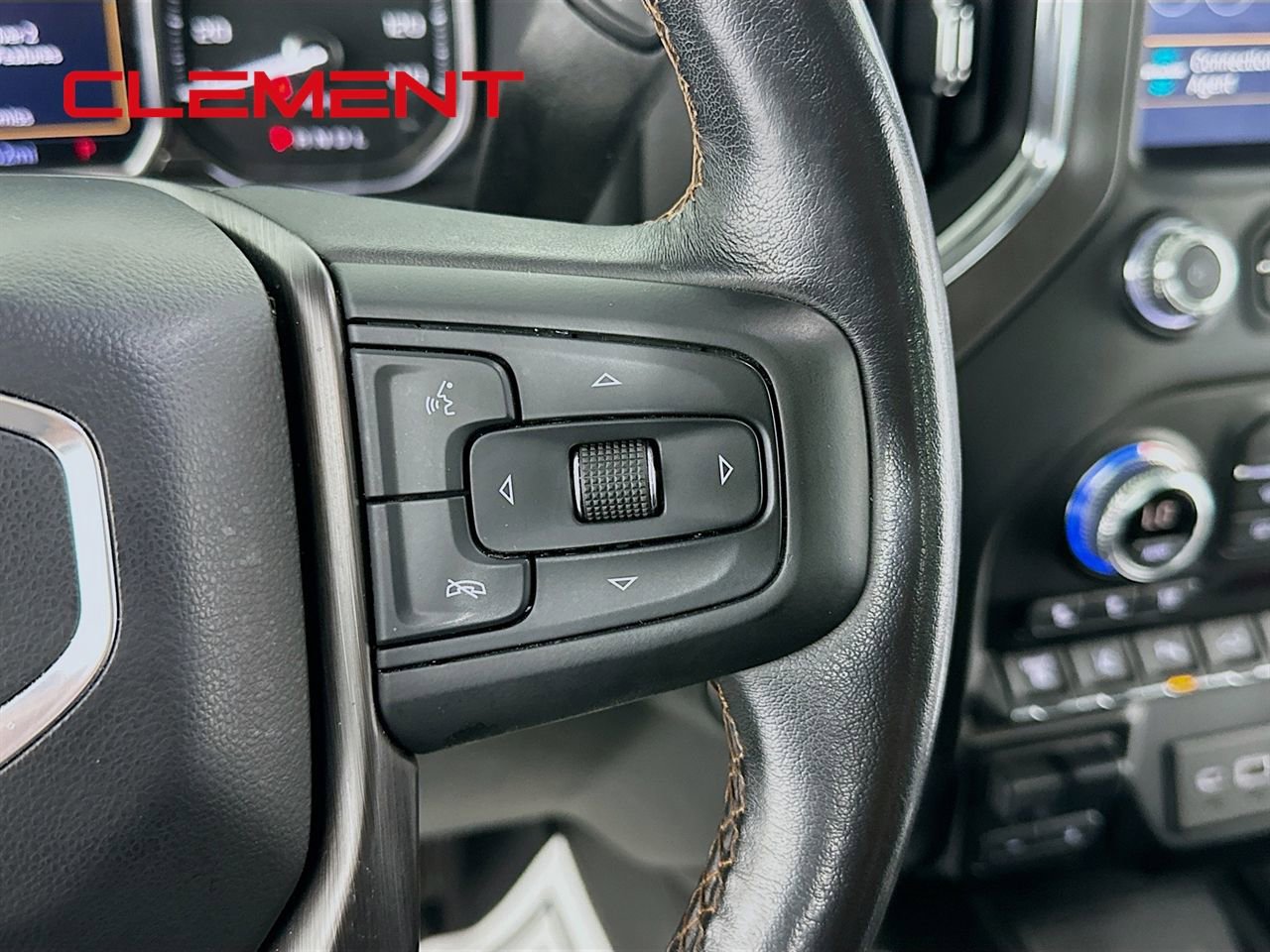 Used 2021 GMC Sierra 3500 AT4 w/ AT4 Premium Plus Package image 16