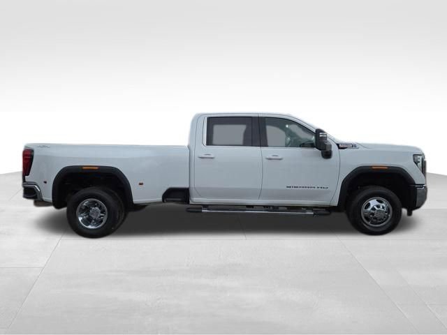 Used 2024 GMC Sierra 3500 SLE w/ SLE Convenience Package image 14