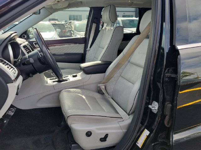 Used 2018 Jeep Grand Cherokee Summit AWD/4WD image 8