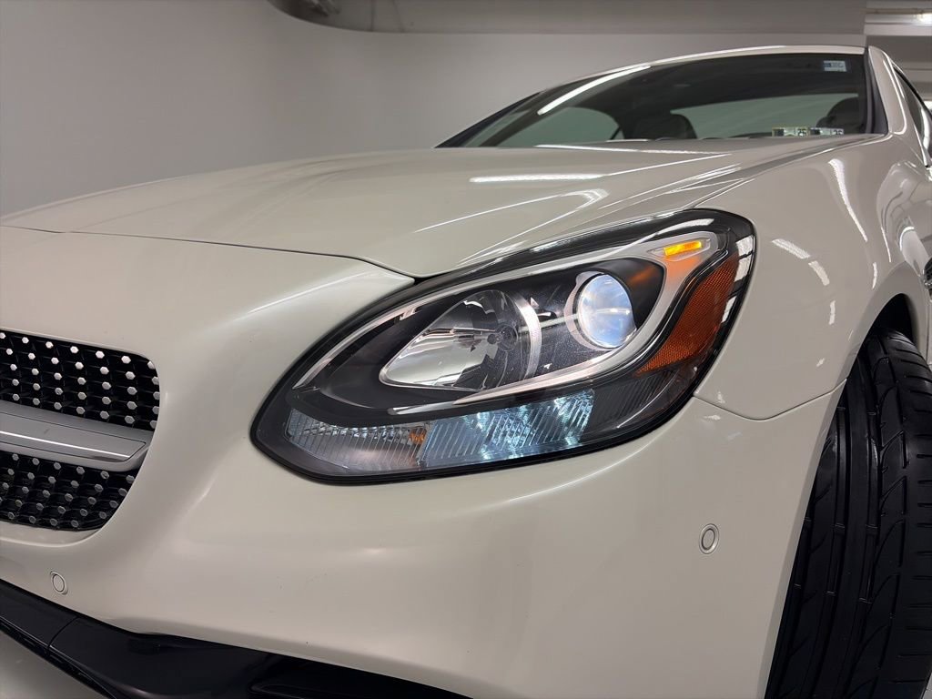 Used 2020 Mercedes-Benz SLC 300 image 12