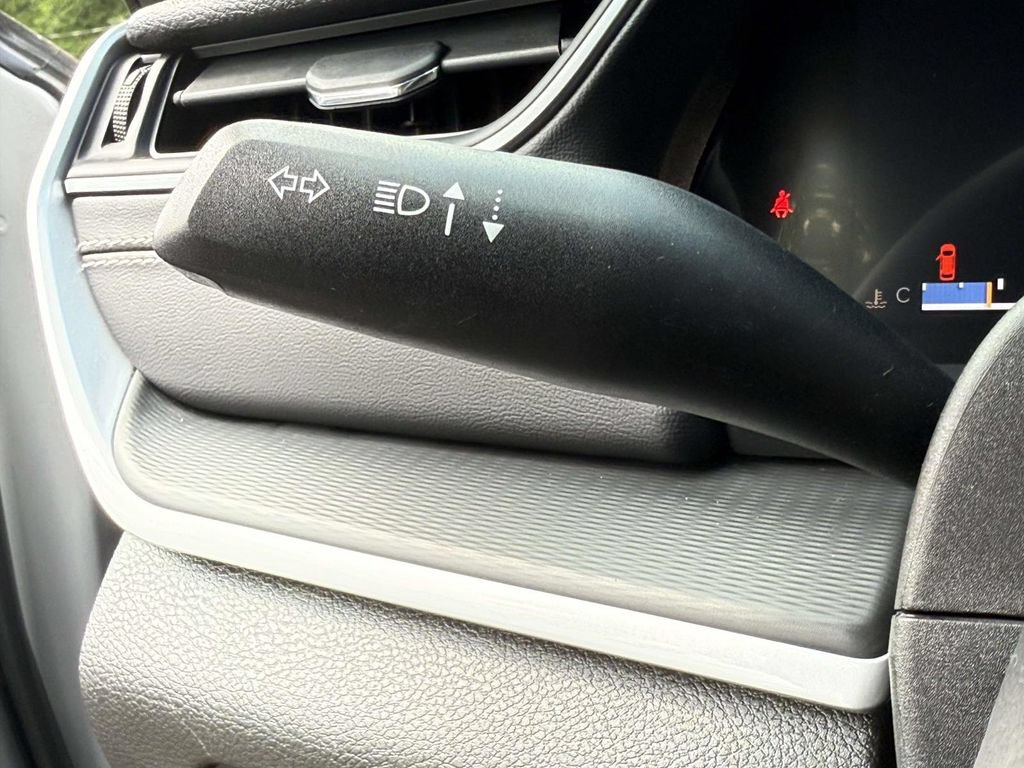 Used 2023 Jeep Grand Cherokee Altitude AWD/4WD image 27