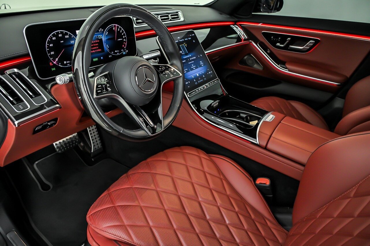 Used 2024 Mercedes-Benz S 580e 4MATIC Sedan image 17