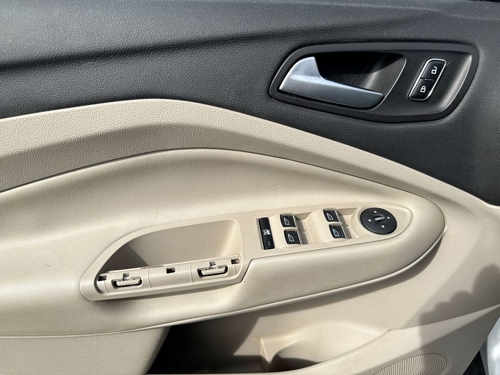 Used 2014 Ford Escape SE w/ Equipment Group 201A FWD image 20