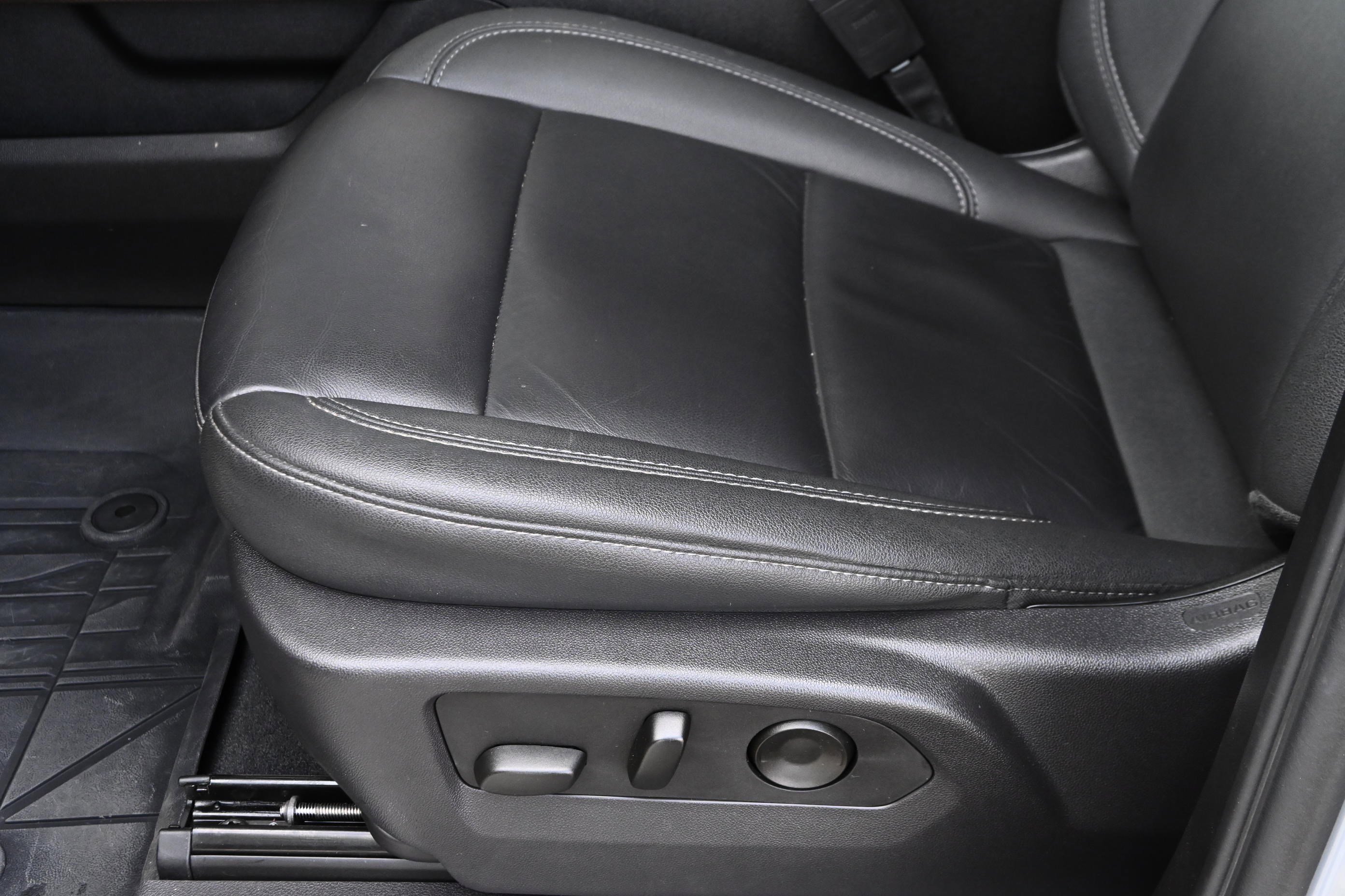 Used 2024 Chevrolet Silverado 1500 RST image 34