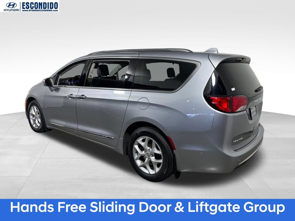 Used 2019 Chrysler Pacifica Touring-L Plus w/ Advanced Safetytec Group FWD image 4