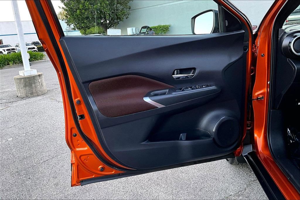 Used 2023 Nissan Kicks SR image 20