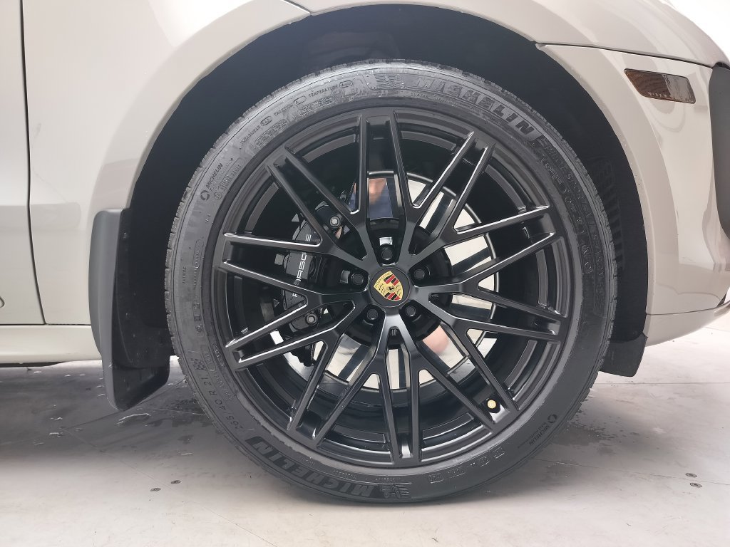 Certified 2023 Porsche Macan GTS AWD/4WD image 30