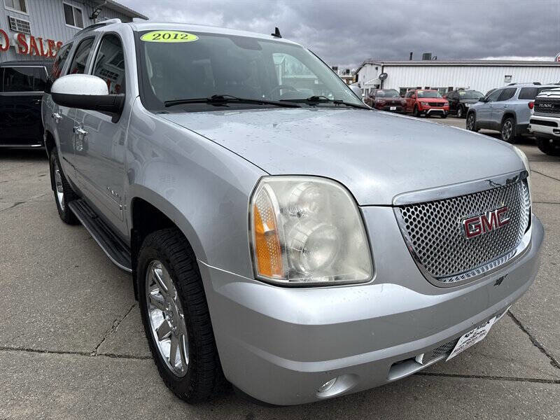 Used 2012 GMC Yukon Denali AWD/4WD image 11
