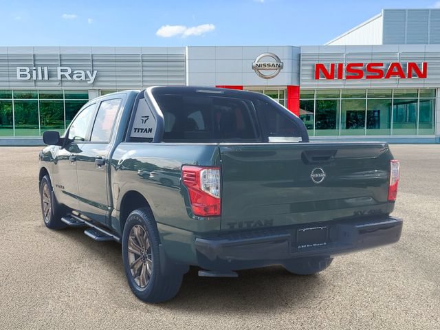 Used 2024 Nissan Titan SV w/ SV Bronze Edition Package AWD/4WD video 3