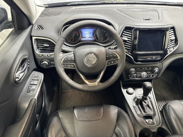Used 2022 Jeep Cherokee Limited w/ Mopar Interior Package AWD/4WD image 15