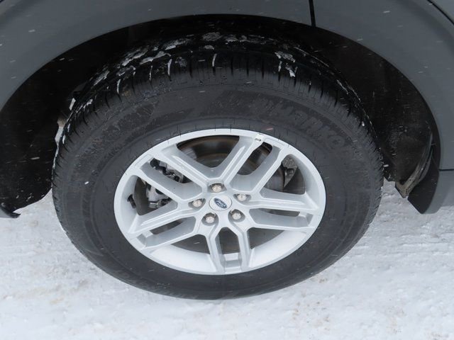 Used 2025 Ford Explorer Active image 15