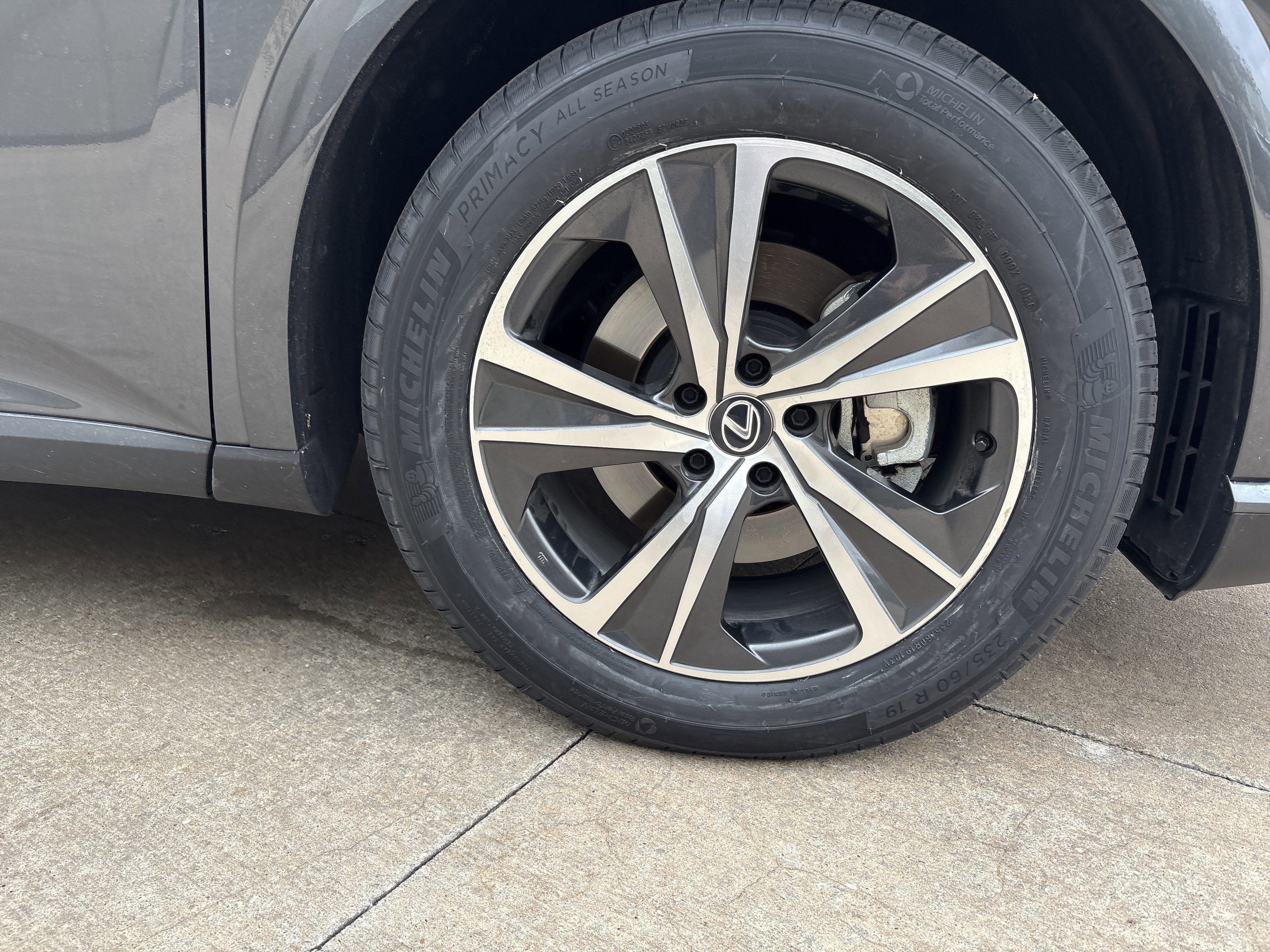 Used 2024 Lexus RX 350h w/ Cold Area Package AWD/4WD image 32