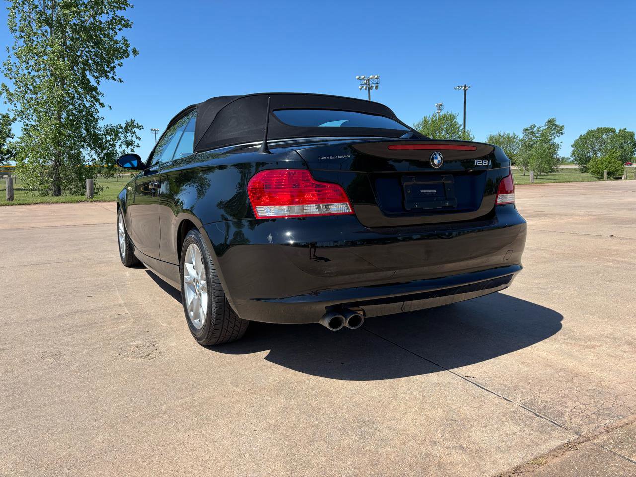 Used 2008 BMW 128i Convertible image 18