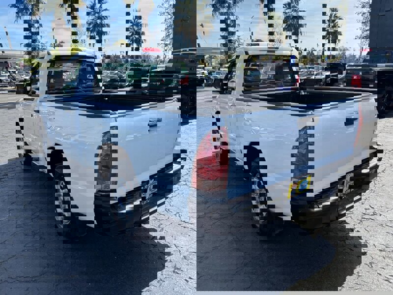 Used 2014 Toyota Tacoma 2WD Regular Cab image 5