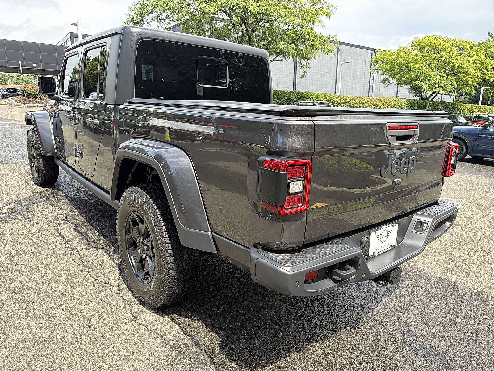 Used 2021 Jeep Gladiator Sport AWD/4WD image 12