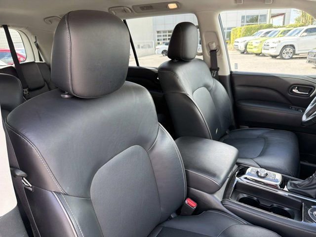 Used 2024 INFINITI QX80 Luxe RWD image 16