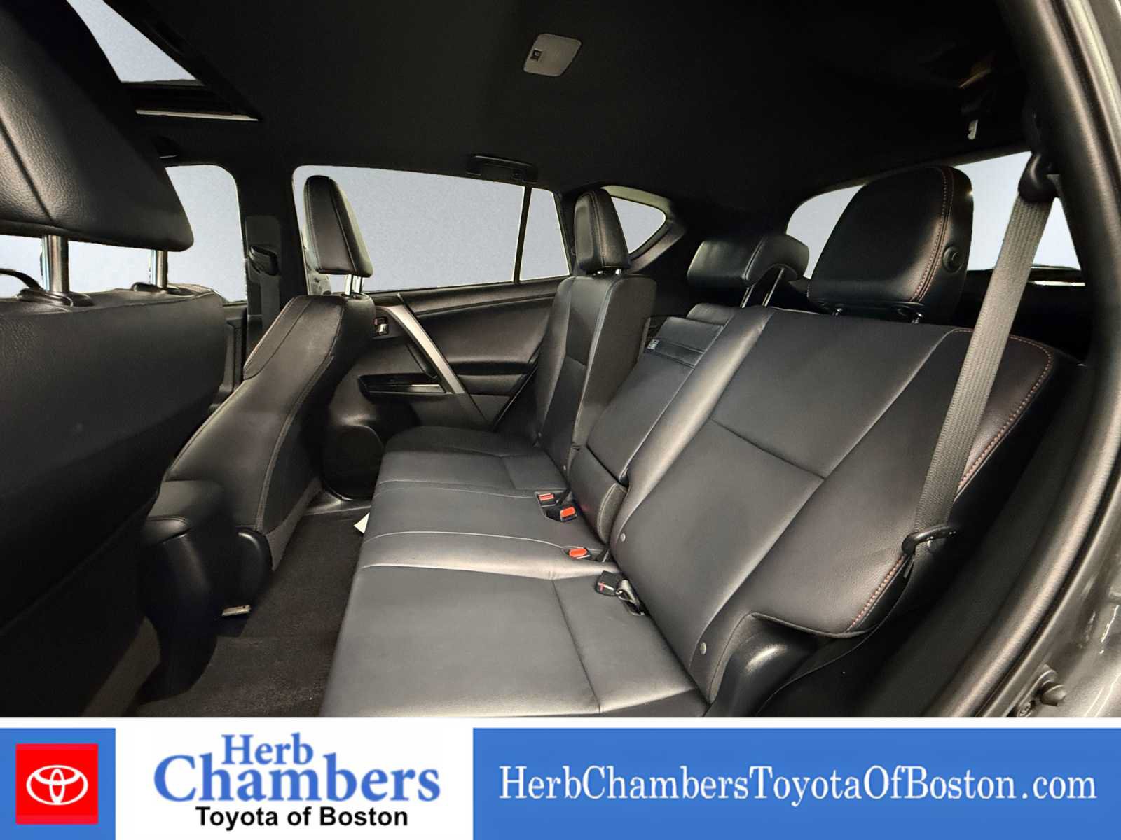 Used 2017 Toyota RAV4 SE AWD/4WD image 18