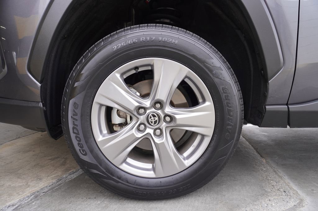 Certified 2025 Toyota RAV4 LE image 21