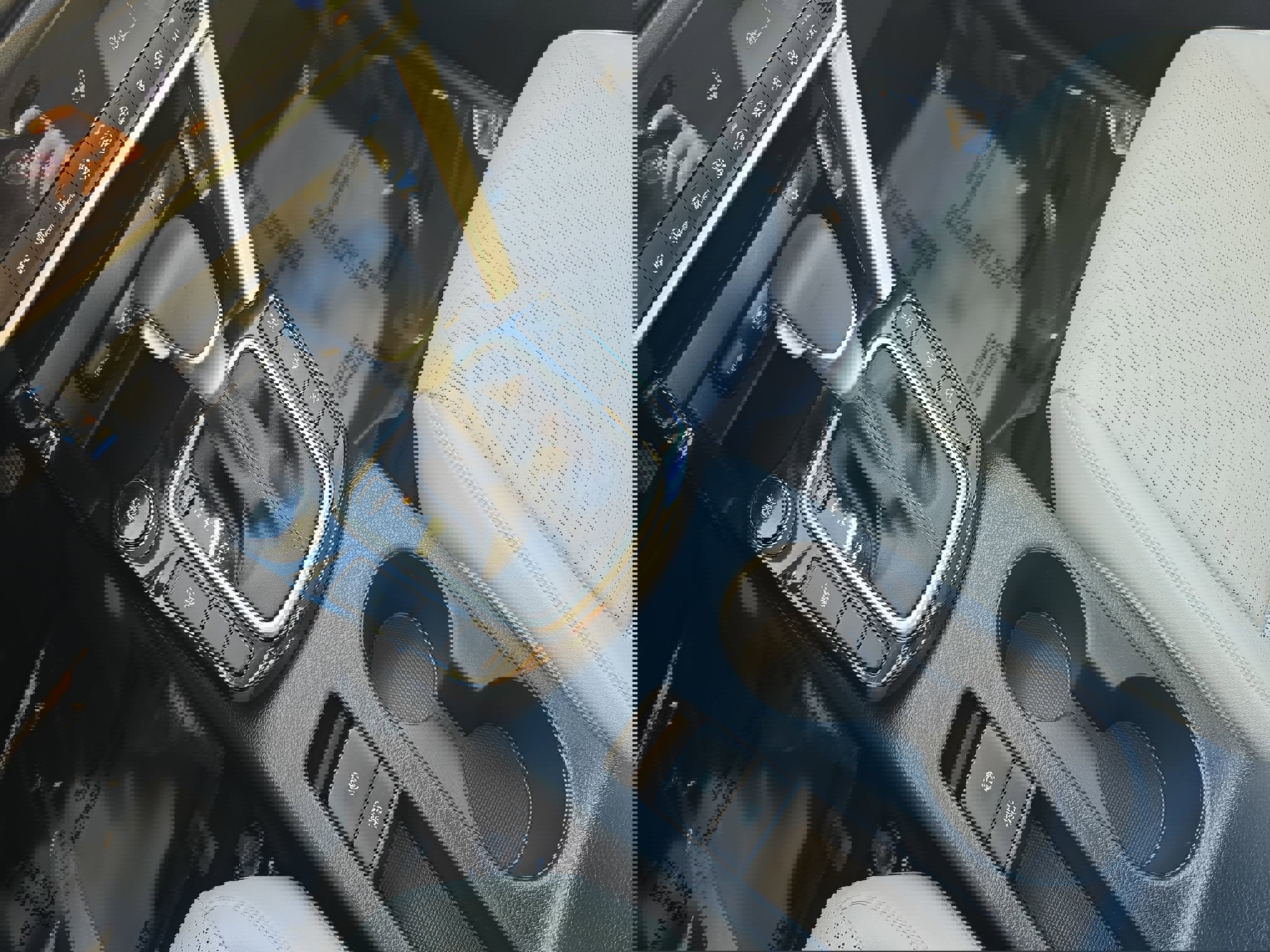 Used 2023 Kia Seltos SX image 23