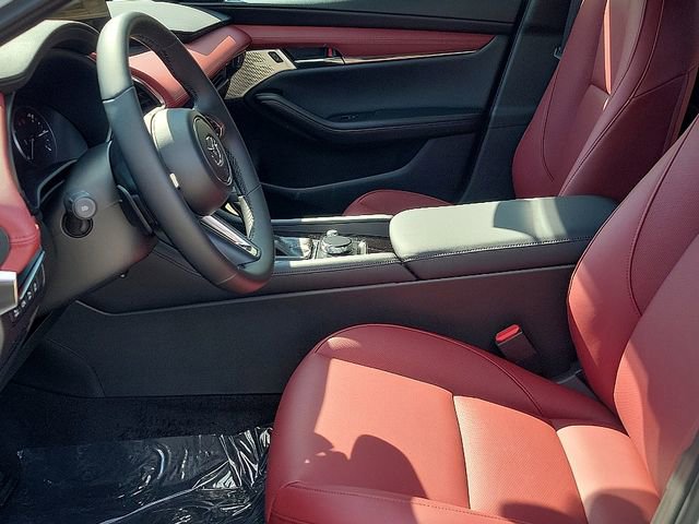 New 2026 MAZDA MAZDA3 Hatchback w/Premium Plus Pkg image 12