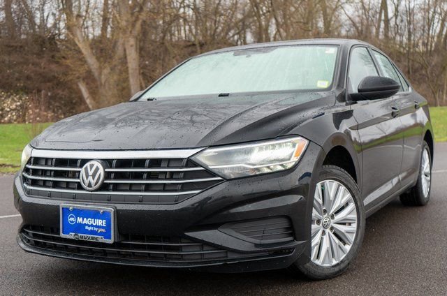 Used 2019 Volkswagen Jetta S w/ Driver Assistance Package image 1