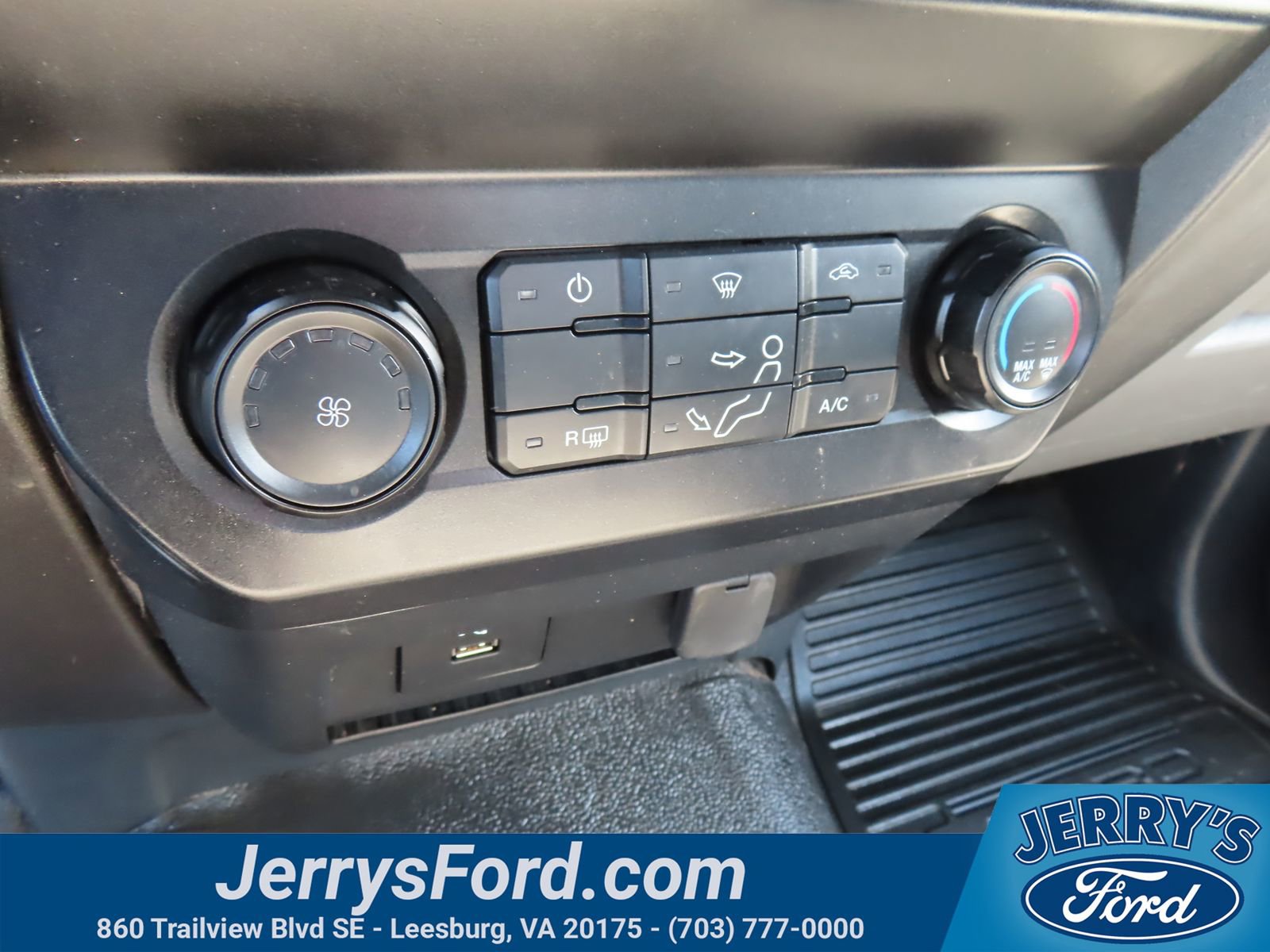 Used 2022 Ford F350 XL w/ Power Equipment Group RWD image 23