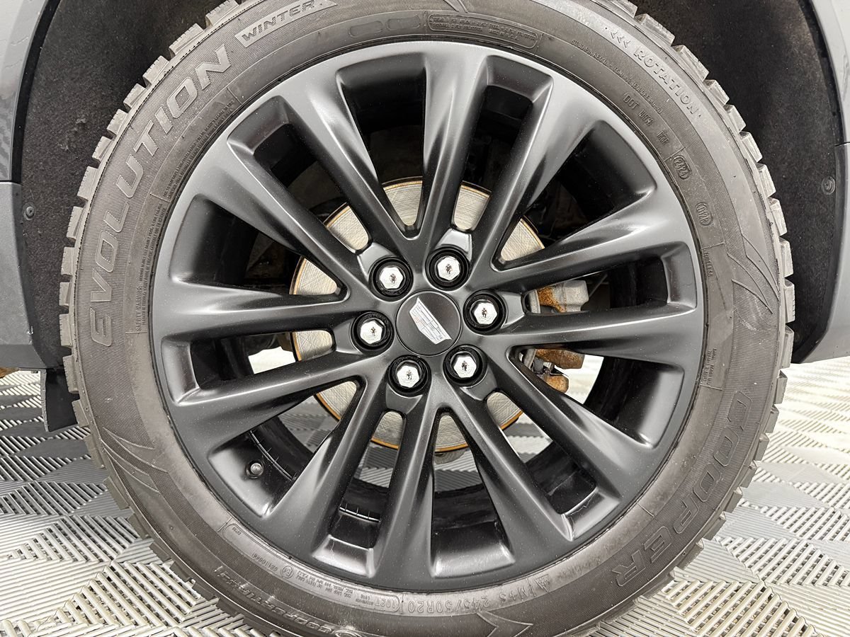 Used 2018 Cadillac XT5 Platinum w/ Driver Assist Package AWD/4WD image 37