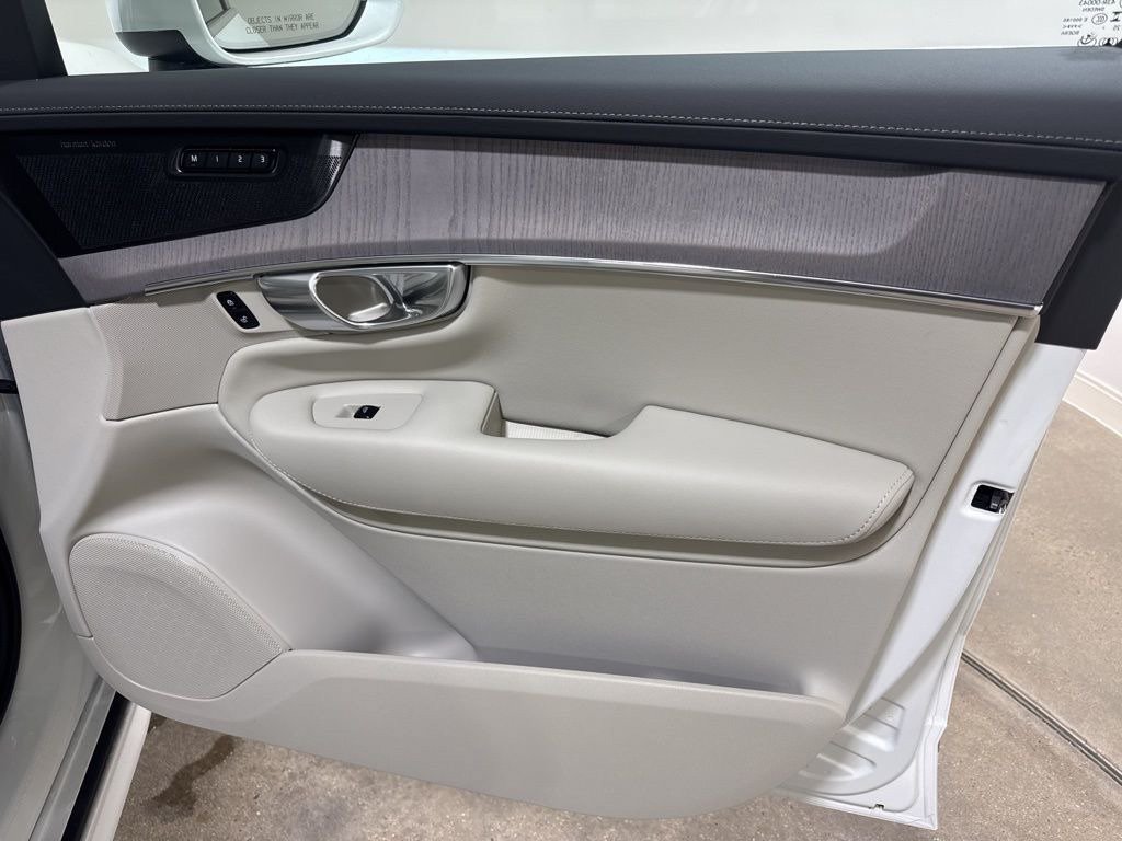 New 2026 Volvo XC90 B6 Ultra w/ Protection Package AWD/4WD image 27