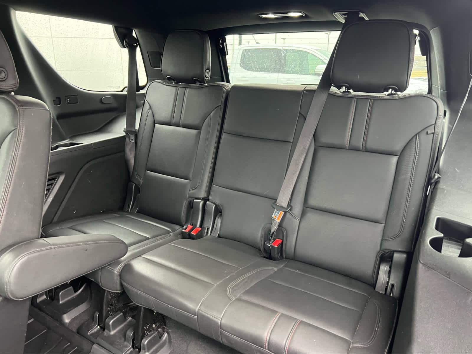 Used 2021 Chevrolet Tahoe RST w/ Luxury Package AWD/4WD image 29