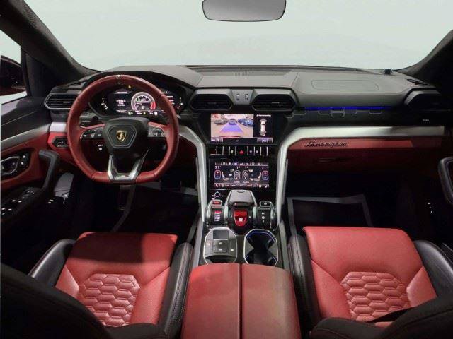 Used 2019 Lamborghini Urus AWD/4WD image 48